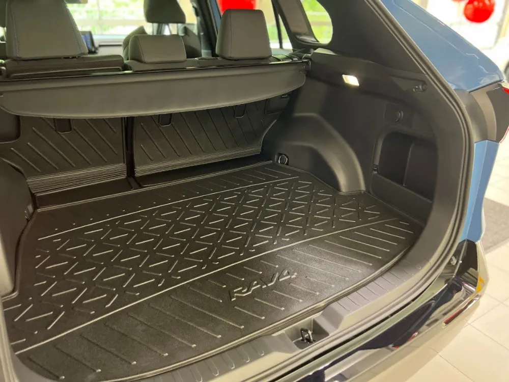 2022 Toyota RAV4 Hybrid SE Cavalry Blue 22